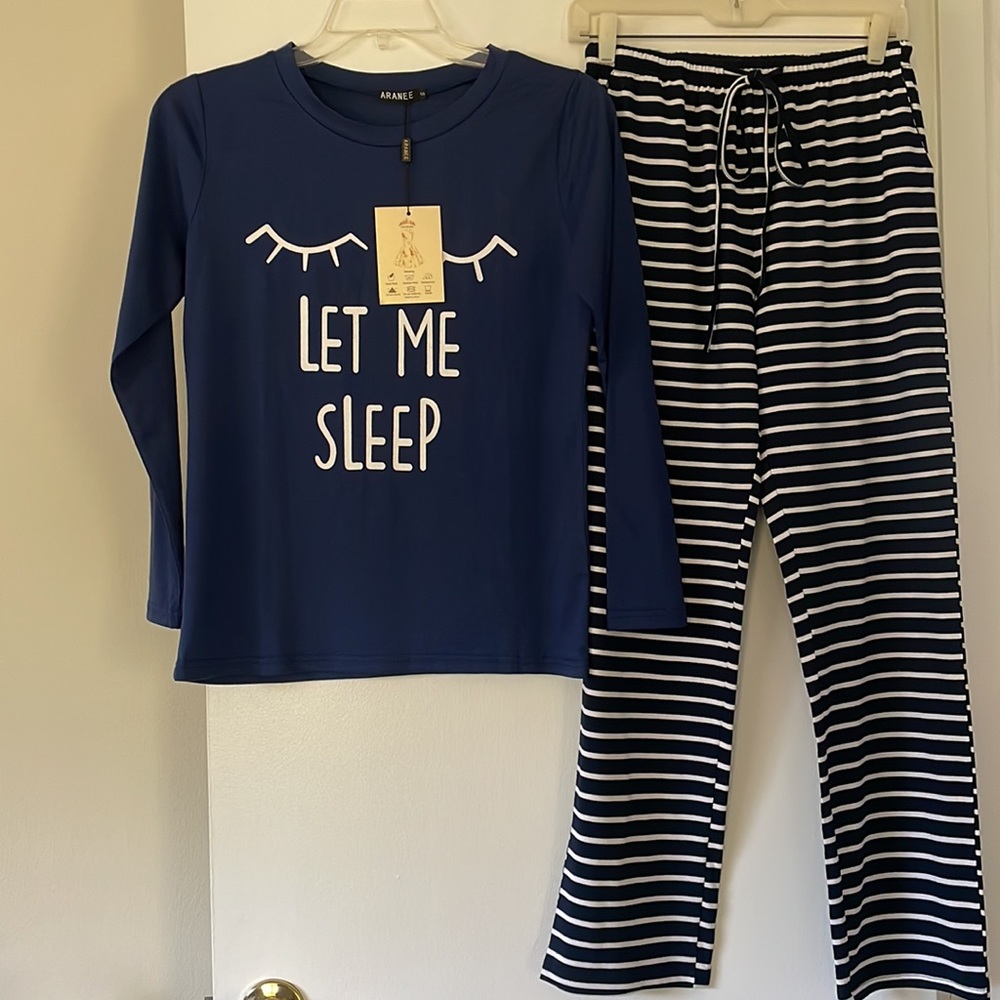 Aranee Brand Women’s Long Sleeve Solid Top And  Striped Pants Soft Pjs Set. NWT